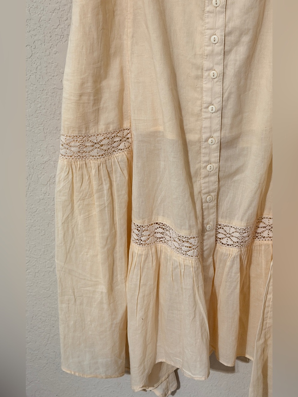 UO Carmen Ruched Midi Dress - Picture 4 of 7